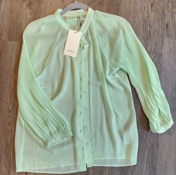 InWear- light green blouse with tags, size 8 - Picture 2 of 4
